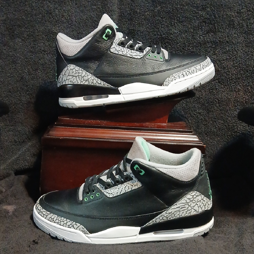Jordan 3 Retro Green Glow